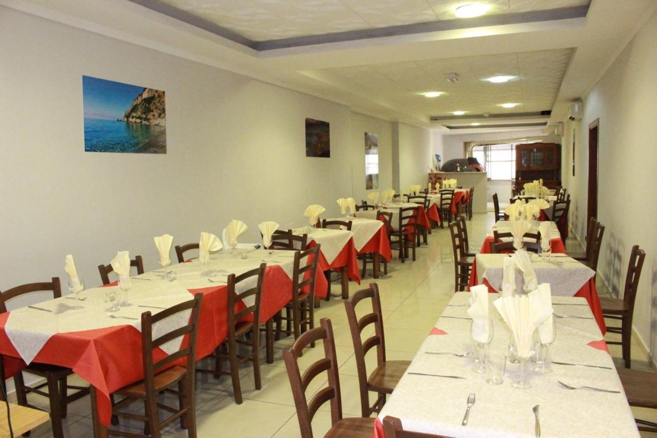 Hotel Nettuno Montecatini Terme Exteriör bild