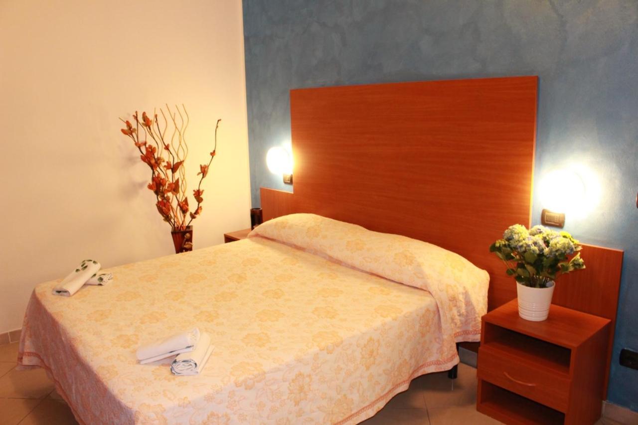 Hotel Nettuno Montecatini Terme Exteriör bild