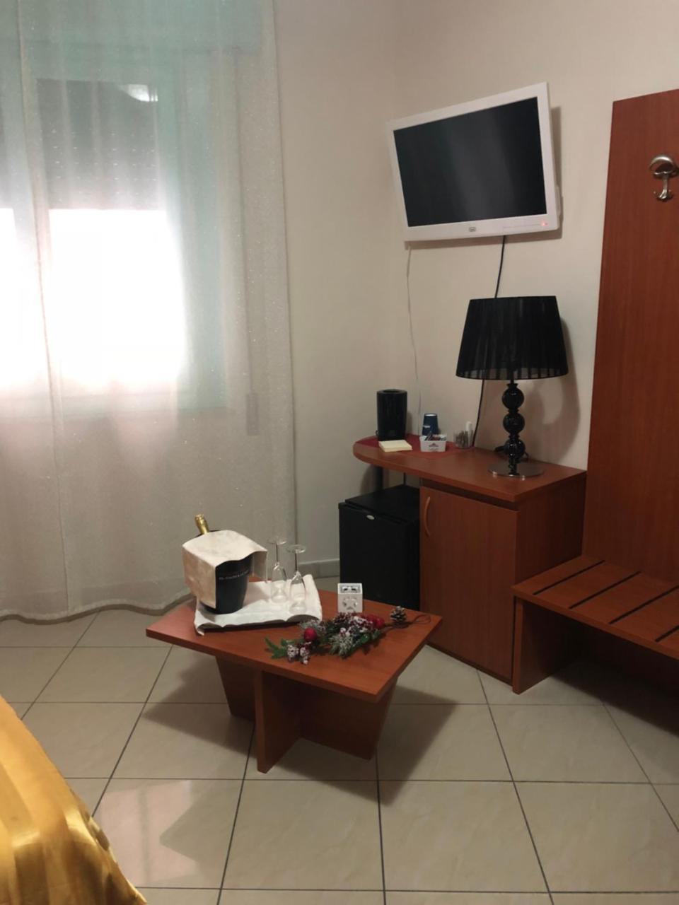 Hotel Nettuno Montecatini Terme Exteriör bild